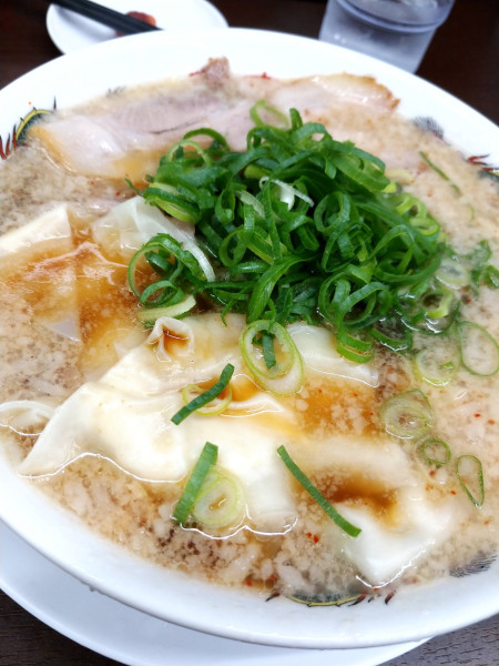 「ワンタン麺」@来来亭 伊丹南店の写真