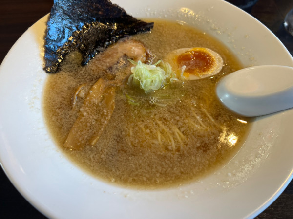 「鯛だし醤油＋こってり：850＋50円」@麺舞 杉のやの写真