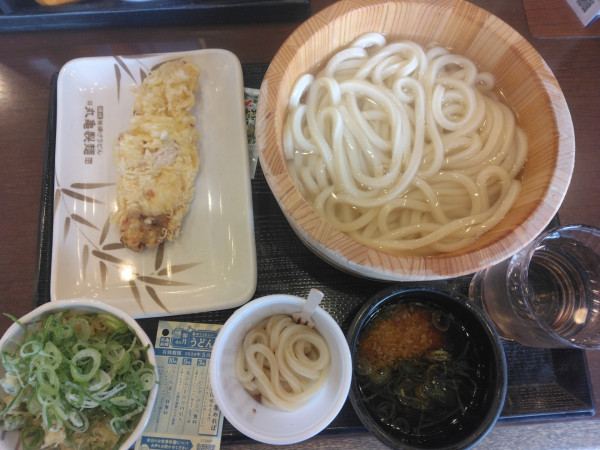 「釜揚げ並340円かしわ天190円(無料)一口醤油うどん試食」@丸亀製麺 柏駅南口店の写真