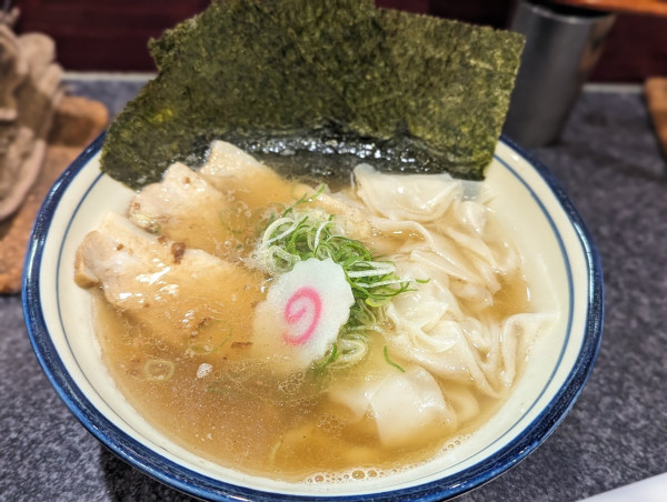 「突発限定　お通しラーメン」@烈志笑魚油 麺香房 三くの写真