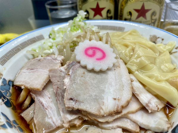 「サッポロ赤星２本 ＋ 竹の子皿 → チャシューワンタン油そば」@中華そば みたかの写真