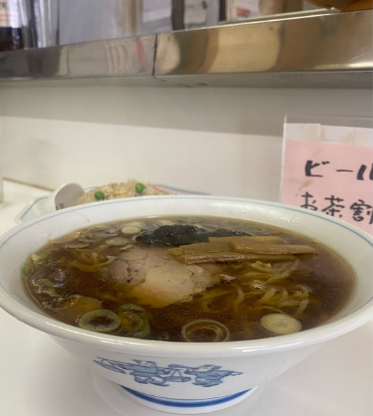 「ラーメン500円他」@高社楼の写真
