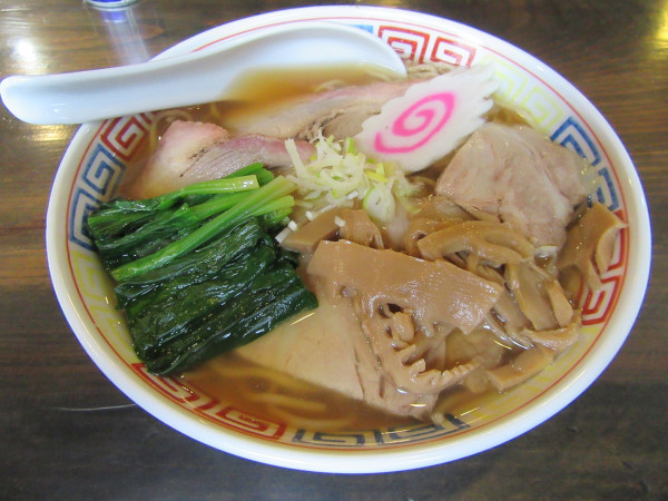 「肉ラーメン（１３５０円）」@ぼけぼうしの写真