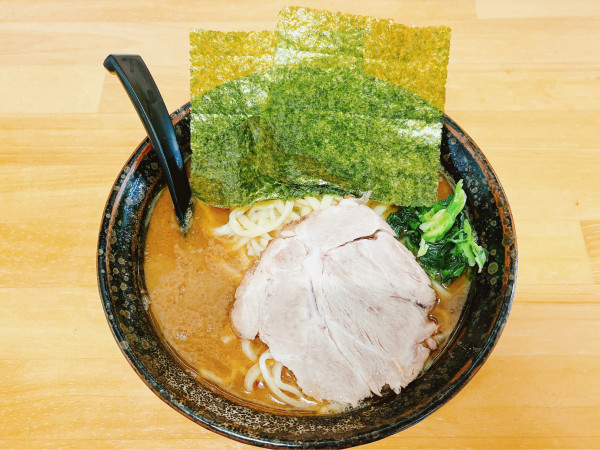 「しょうゆ」@くせが強いラーメンの写真