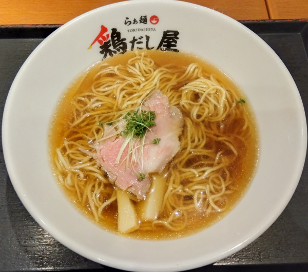 「醤油らぁ麺　950円」@らぁ麺 鶏だし屋の写真
