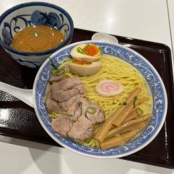大盛特製つけめん（1250円）