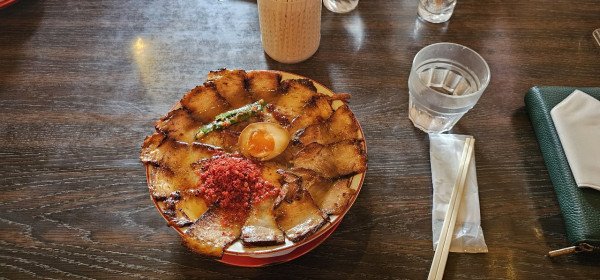 「焼豚ラーメン大盛り肉増し大辛」@焼豚ラーメン 三條の写真