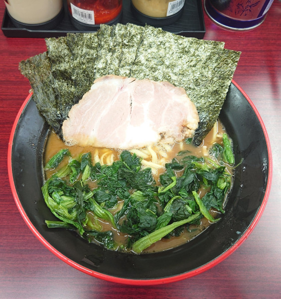 「のり・ほうれん草ラーメン(麺少なめ、950円)」@麺家 紫極 大泉学園店の写真