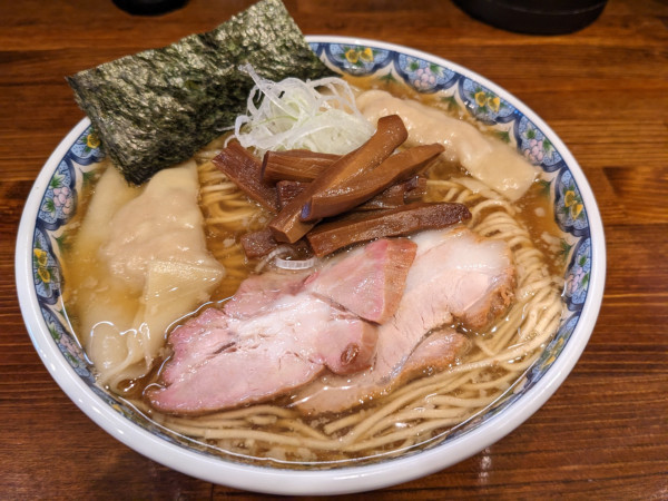 「奈つやのもちもち雲呑中華そば」@奈つやの中華そばの写真