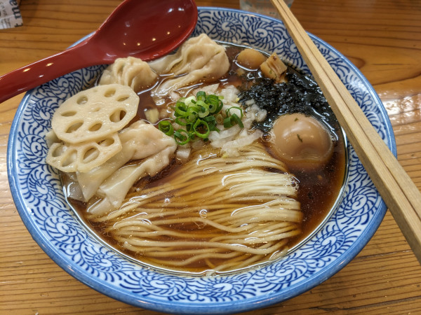 「特製しょうゆ（三種煮干しの中華蕎麦）」@麺処 いし川の写真