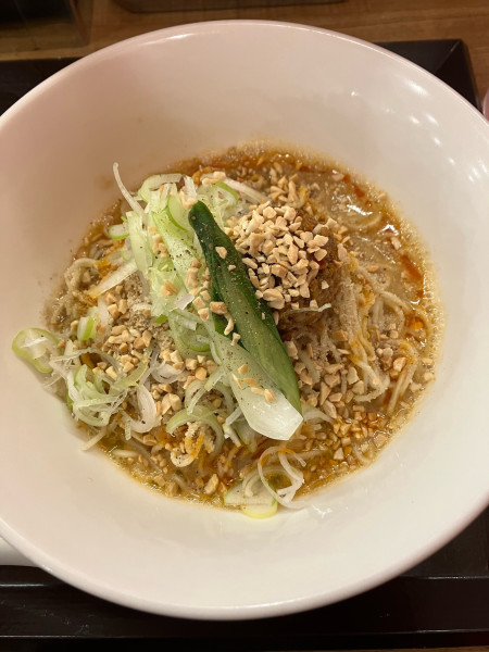 「汁無し担々麺　850円」@ぎょうざの萬代の写真