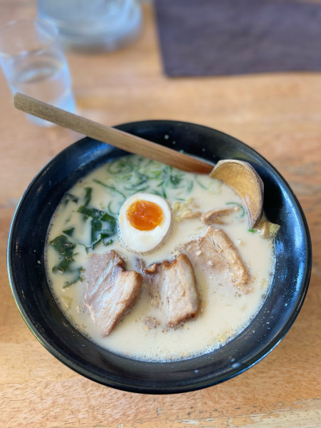 「白湯ラーメン」@本郷亭 焼山店の写真