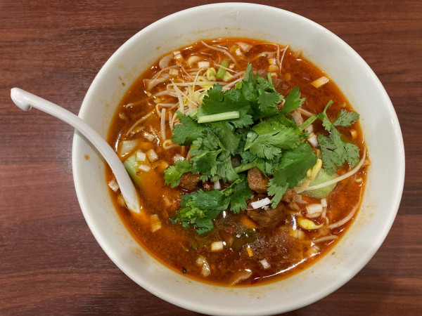 「刀削麺(麻辣仕様)」@中華菜館 林海餃子酒場の写真