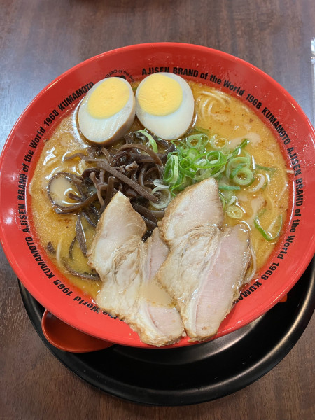 「味千らーめん」@味千拉麺 OMM店の写真