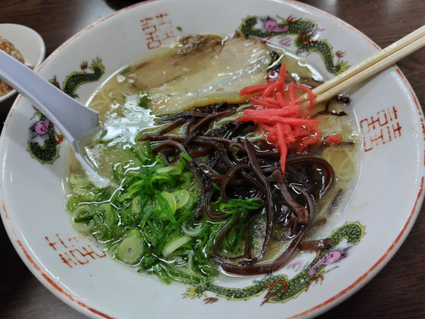 「10割ラーメン」@ぎょらん亭 本店の写真