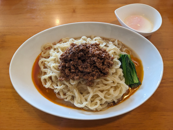 「大盛り温玉濃厚汁なし担担麺　1000円」@らーめん専門 うしおととりの写真