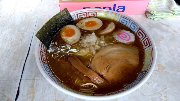 「支那そば（７５０円）＋味玉（１００円）」@長浜らーめん 八王子バイパス店の写真