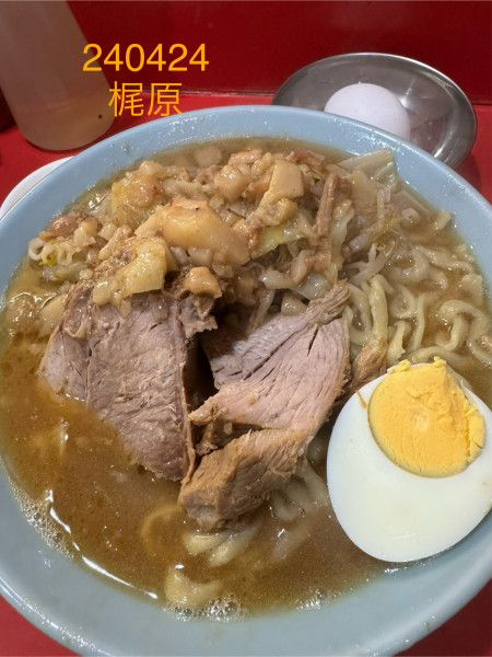 「ラーメン＋生玉子　1,000+100」@ラーメン富士丸 明治通り都電梶原店の写真