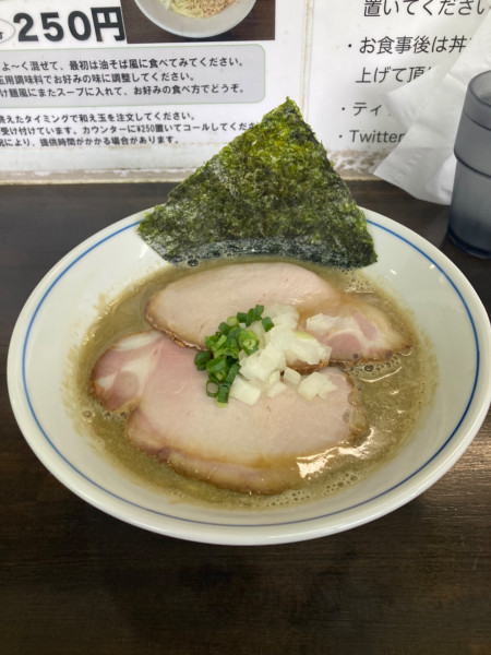 「中華そば　替え玉　1100円」@三和 中華ソバ店の写真