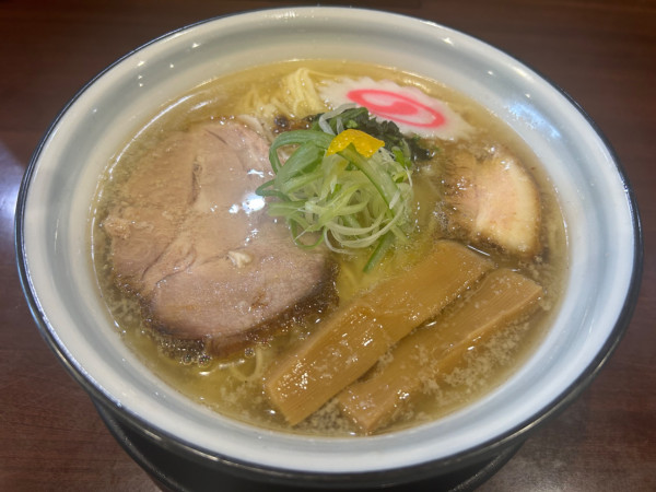 「芳醇鶏塩そば」@らーめんつけ麺 吉田商店 本店の写真