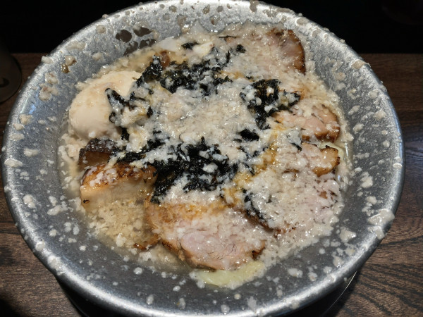 「特製中華そば」@背油中華そば 福鳳の写真