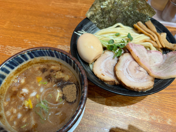 「とろりつけそば半熟味玉」@味箪笥の写真