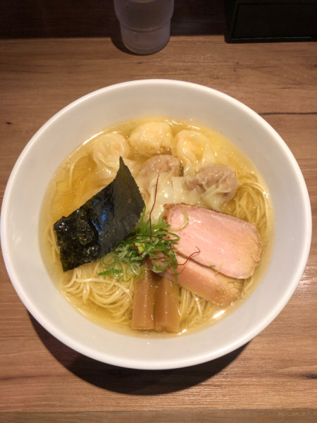 「白旨特製ワンタン麺（大盛）」@中華soba いそべの写真