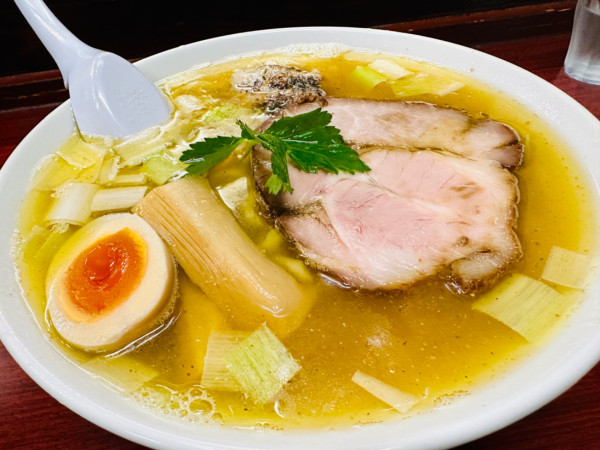 「【限定】上州地鶏中華 塩【1100円】」@鶏こく中華 すず喜の写真