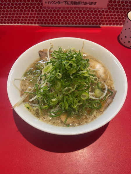「アキラスター+背脂（900円）」@スター☆ラーメンの写真