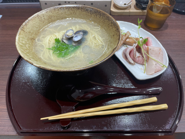 「珠玉のしじみらーめん(塩)・和え玉(塩)」@らーめん埜唄の写真