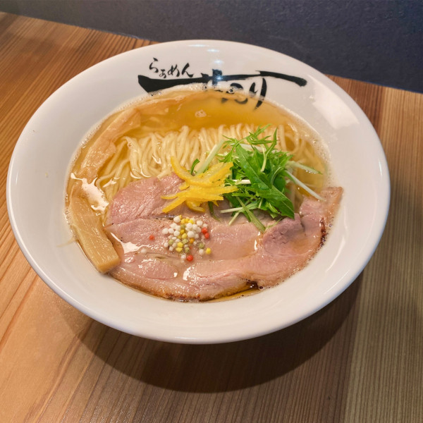 「柚子香るにぼしおらぁめん」@らぁめん せんりの写真