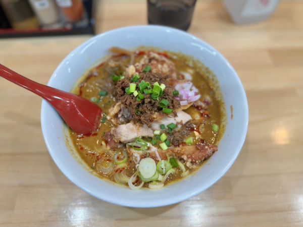 「1周年記念 丸長のれん会コラボ担担麺1350円」@つけそば 担担麺 航龍の写真