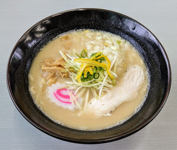 「濃厚鶏白湯そば」@麺家 幸乃鶏の写真