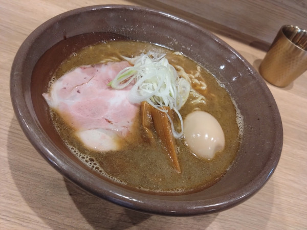 「熟煎煮干らーめん 上 1060円」@龍麺の写真