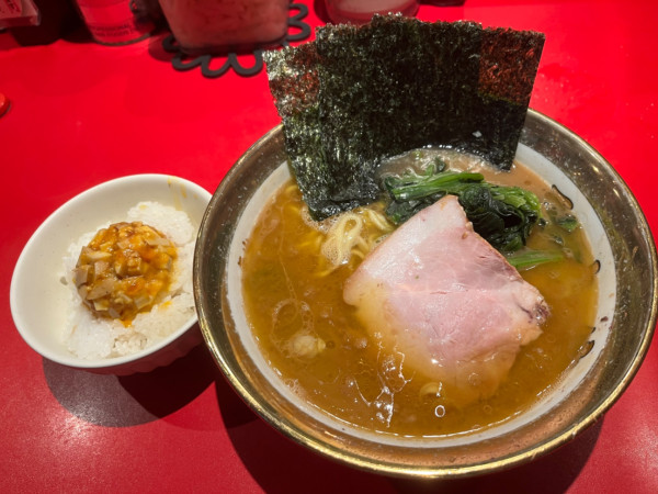 「ラーメン　玉子まぶし」@厚木家の写真