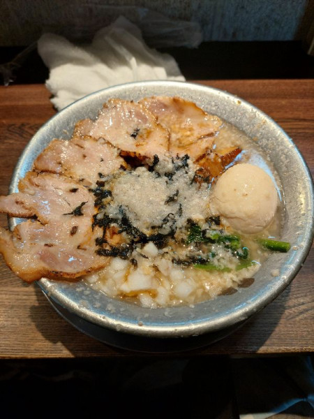 「特製中華そば  大油＋半ライス」@背油中華そば 福鳳の写真