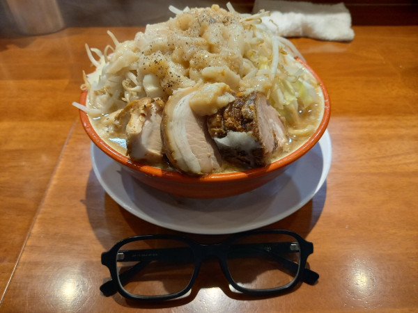 「らーめん(野菜増し・アブラ増し)」@らーめん バリ男 大森店の写真