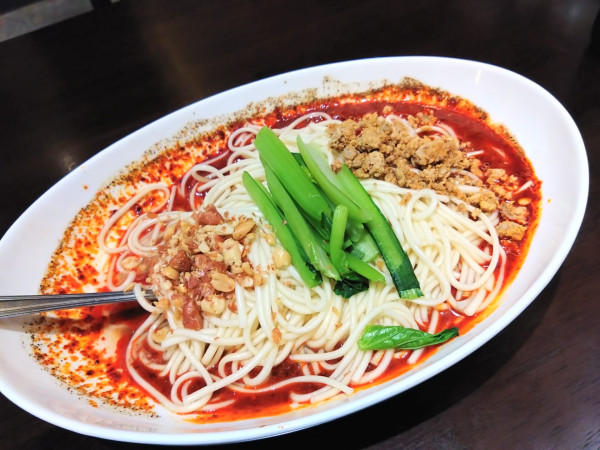 「汁なし担々麺 980円」@四川家庭料理 楊 八戸の写真