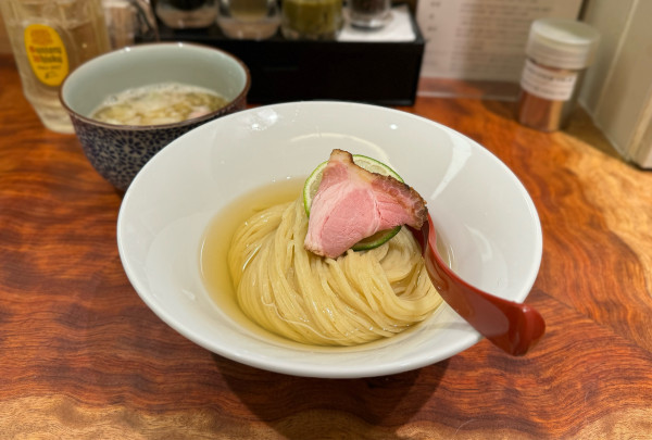 「特製昆布水つけ麺（煮干し）¥1400」@三馬路 東京店の写真