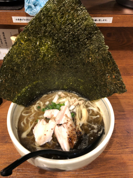 「限定濃厚鶏白湯（炭）」@濃厚鶏麺 ゆきかげ 三ノ輪店の写真