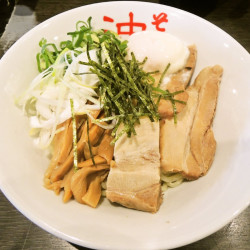 特製油そば（1,080円）