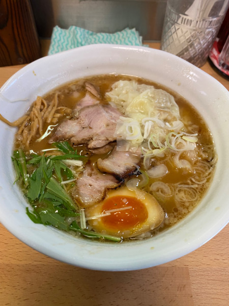 「醤油焼豚わんたん麺」@麺処 帯笑の写真