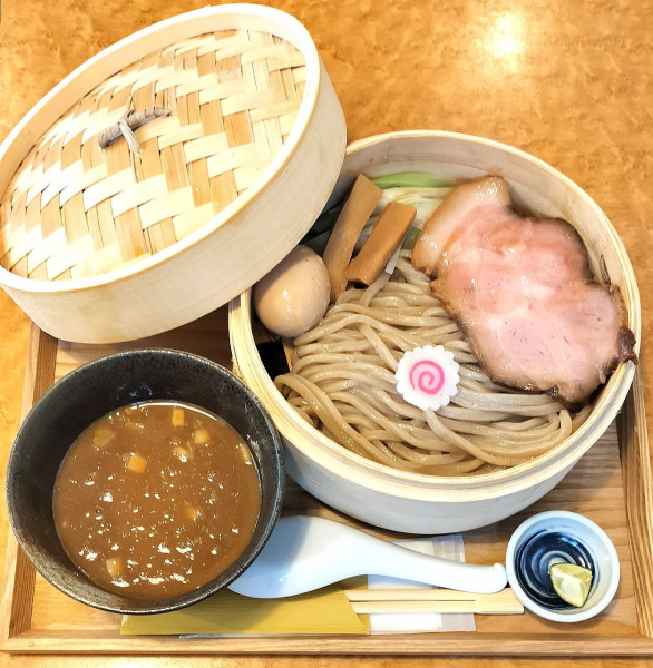 「せいろ蒸しつけそば 1000円＋味玉 150円」@麺はやしの写真