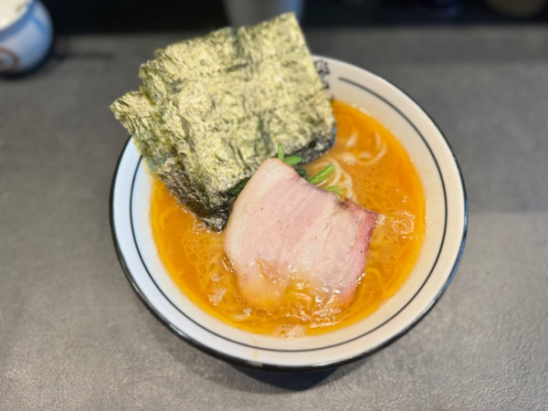 「らーめん 900円」@らーめん飛粋 武蔵新田店の写真