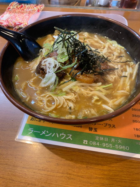 「カレーラーメン 950円」@ラーメンハウスの写真