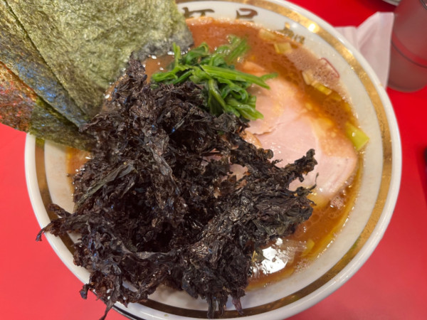 「ラーメン(中)950円＋岩のり200円」@大輝家直系 麺屋 旭の写真