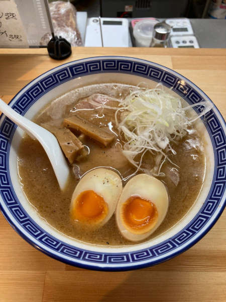 「味玉らーめん」@煮干しらーめん19の写真