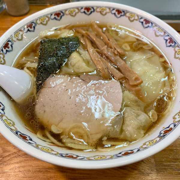 「わんたん麺1300円」@春木屋 荻窪本店の写真