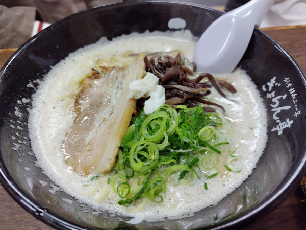 「ドロらーめん」@ぎょらん亭 本店の写真