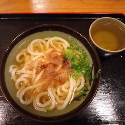 かけうどん小270円